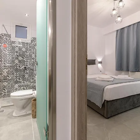 Athenia Apartmán *